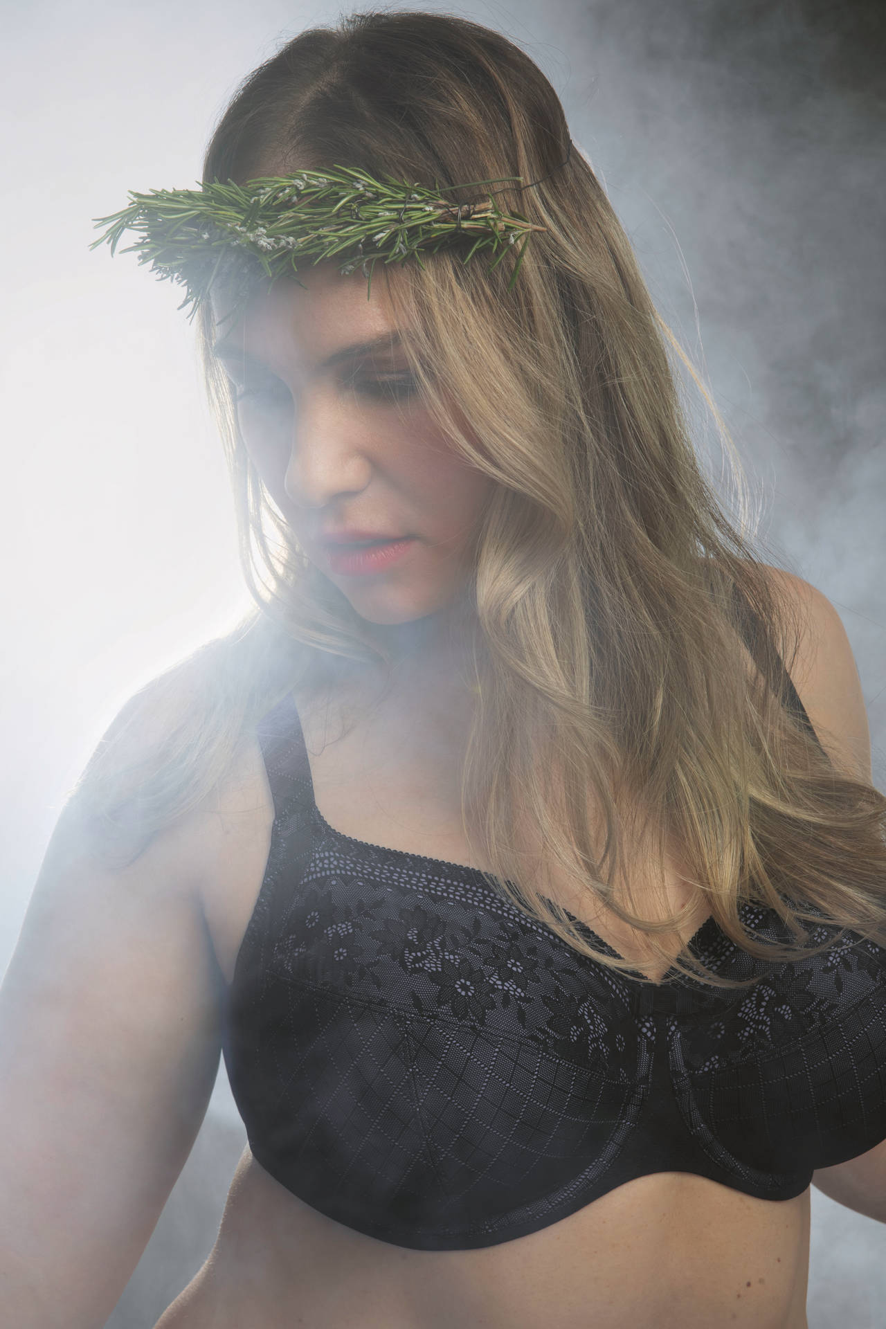 Sutien cu armătură – cupe mari ROSEMARY
